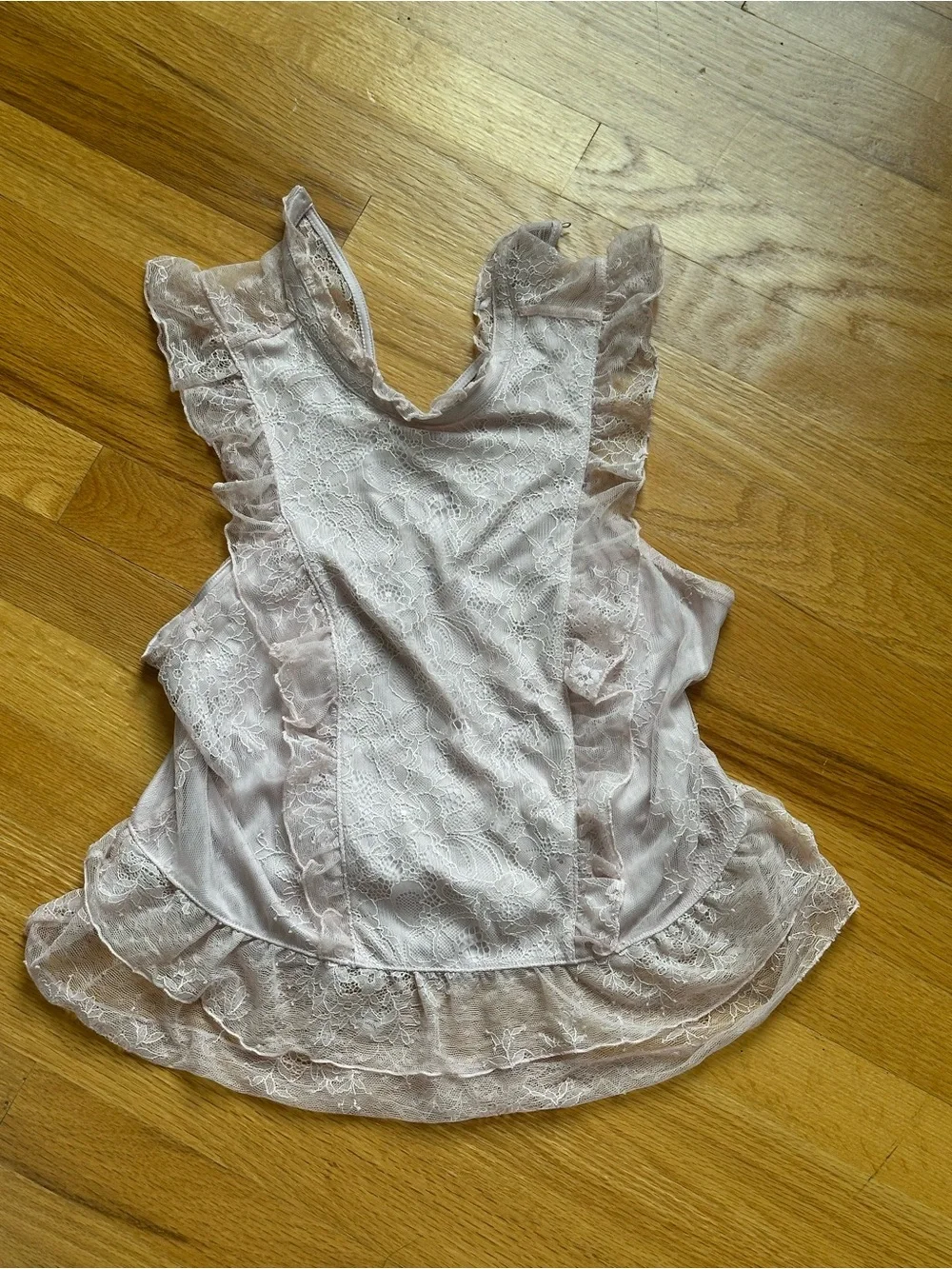 Express Lace Ruffle Tank Top - Light Pink